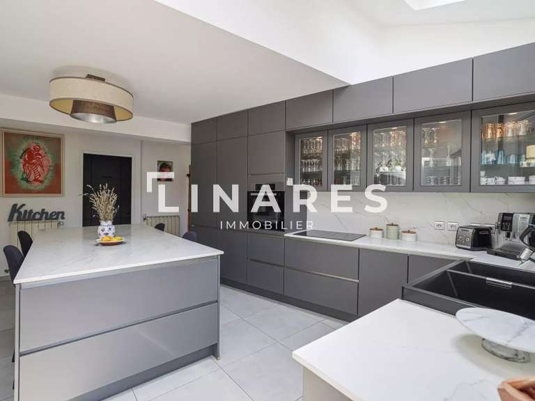 Villa Marseille 11e - 4 bedrooms - 320m²