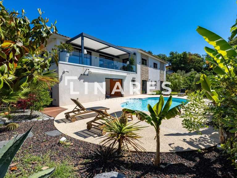 Villa Marseille 11e - 5 chambres - 285m²