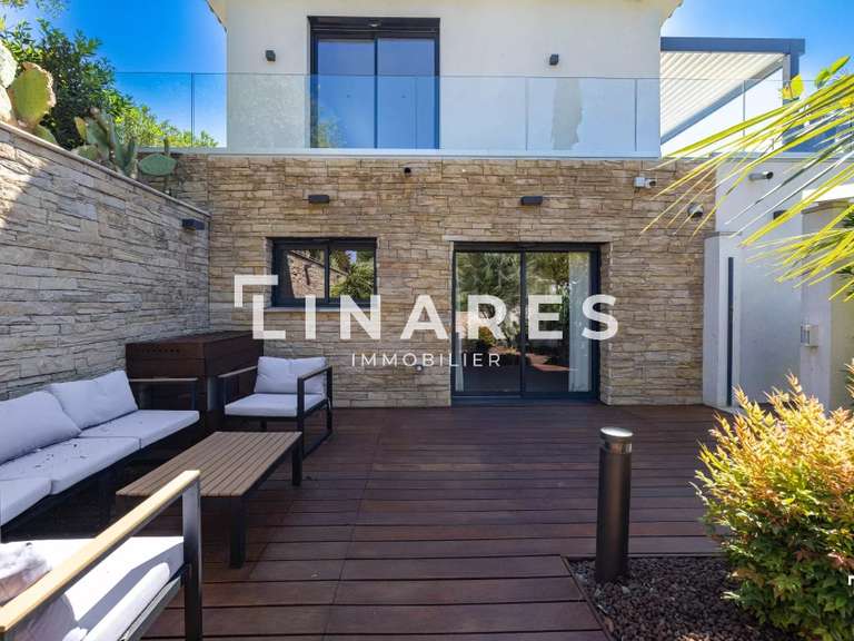Villa Marseille 11e - 5 chambres - 285m²