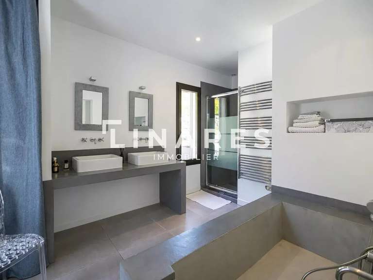 Villa Marseille 11e - 4 chambres - 172m²