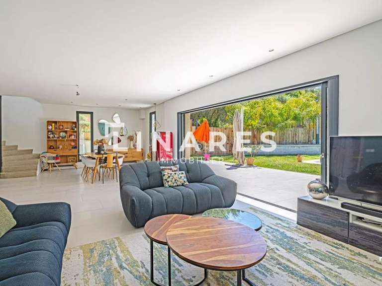 Villa Marseille 11e - 4 bedrooms - 189m²