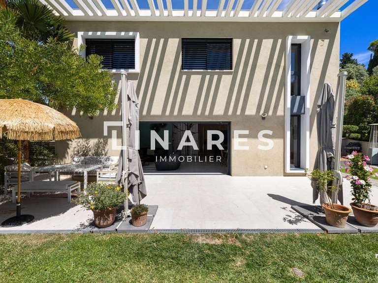 Villa Marseille 11e - 4 bedrooms - 189m²