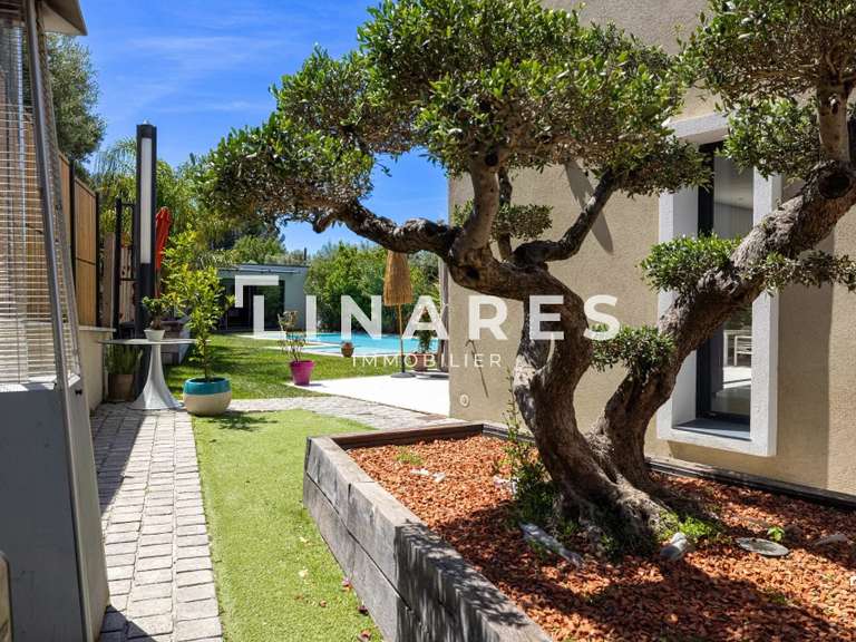 Villa Marseille 11e - 4 bedrooms - 189m²