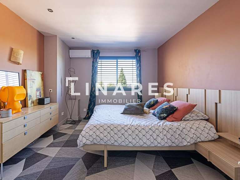 Villa Marseille 11e - 4 bedrooms - 189m²