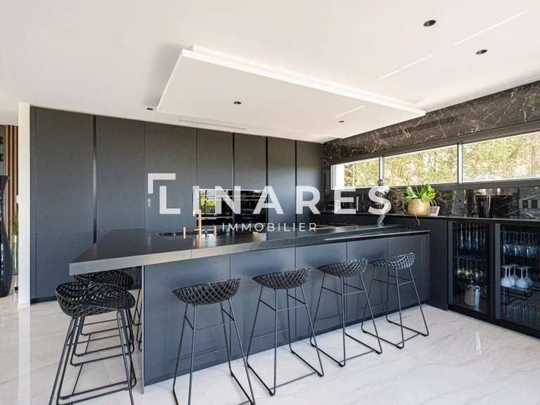 Villa Marseille 11e - 420m²