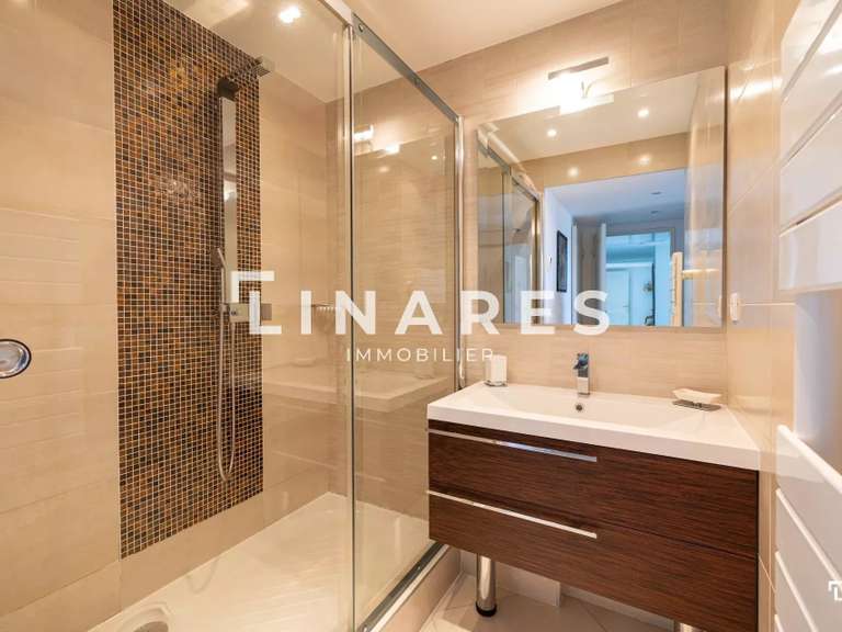 Apartment Marseille 12e - 3 bedrooms - 164m²