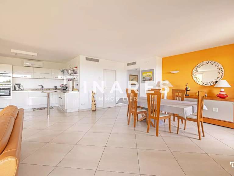 Apartment Marseille 12e - 3 bedrooms - 164m²