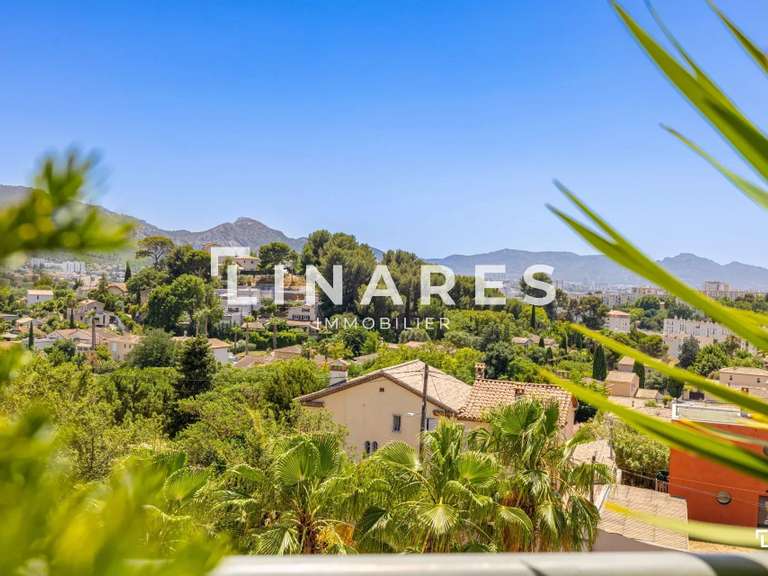 Apartment Marseille 12e - 3 bedrooms - 164m²