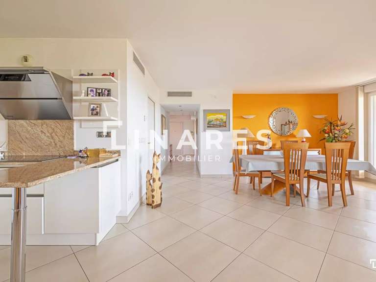 Apartment Marseille 12e - 3 bedrooms - 164m²