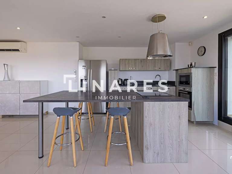 Apartment Marseille 12e - 3 bedrooms - 118m²
