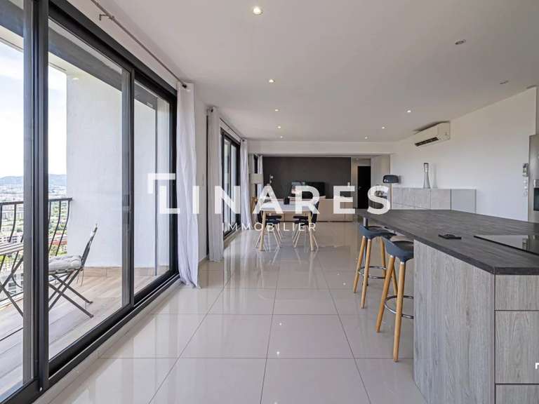Apartment Marseille 12e - 3 bedrooms - 118m²
