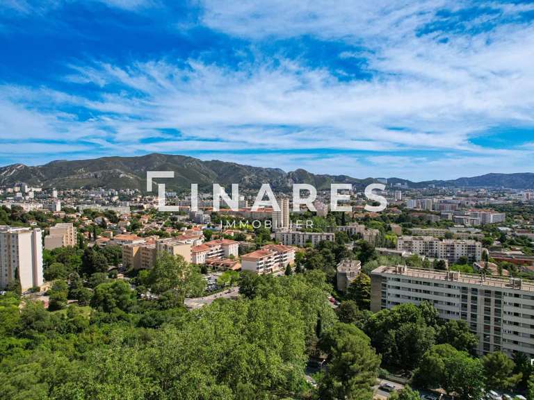 Apartment Marseille 12e - 3 bedrooms - 118m²
