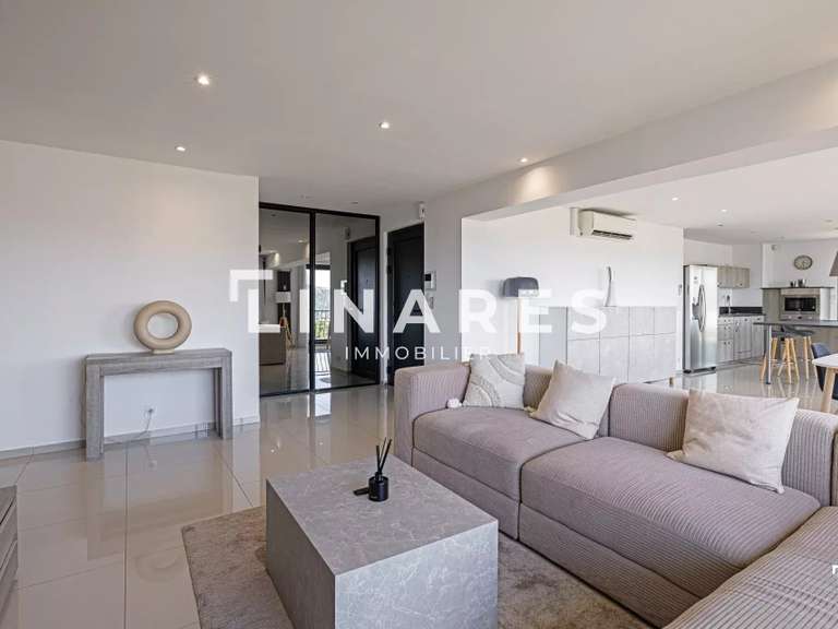 Apartment Marseille 12e - 3 bedrooms - 118m²