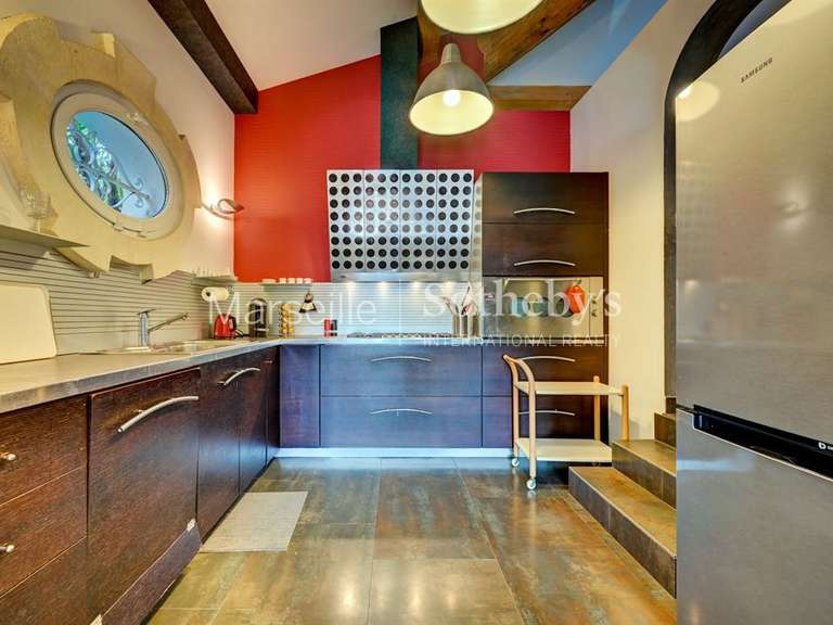 Maison Marseille 12e - 4 chambres - 221m²