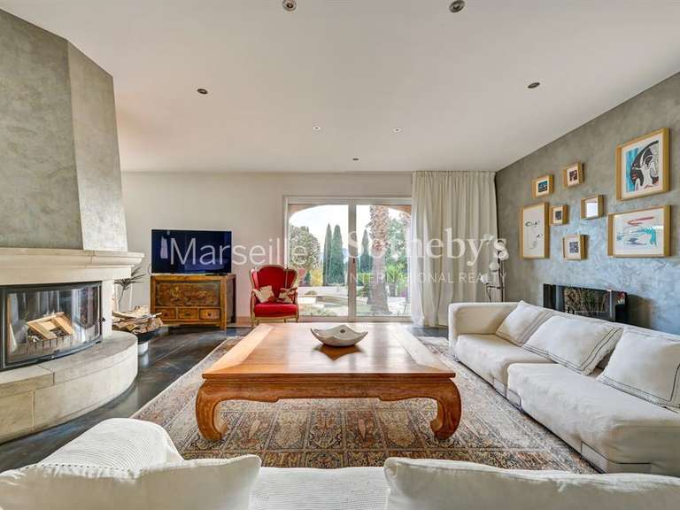 Maison Marseille 12e - 4 chambres - 221m²