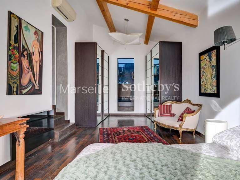 Maison Marseille 12e - 4 chambres - 221m²