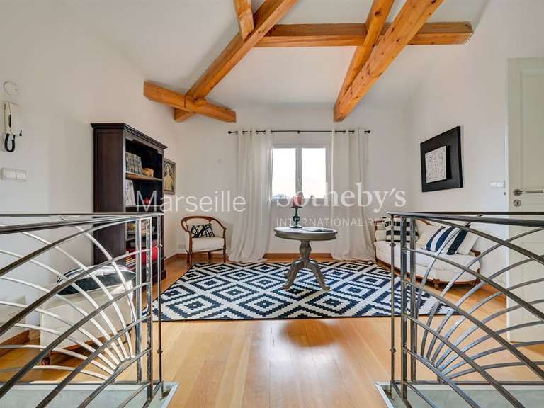 Maison Marseille 12e - 4 chambres - 221m²
