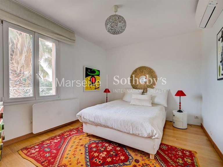 Maison Marseille 12e - 4 chambres - 221m²