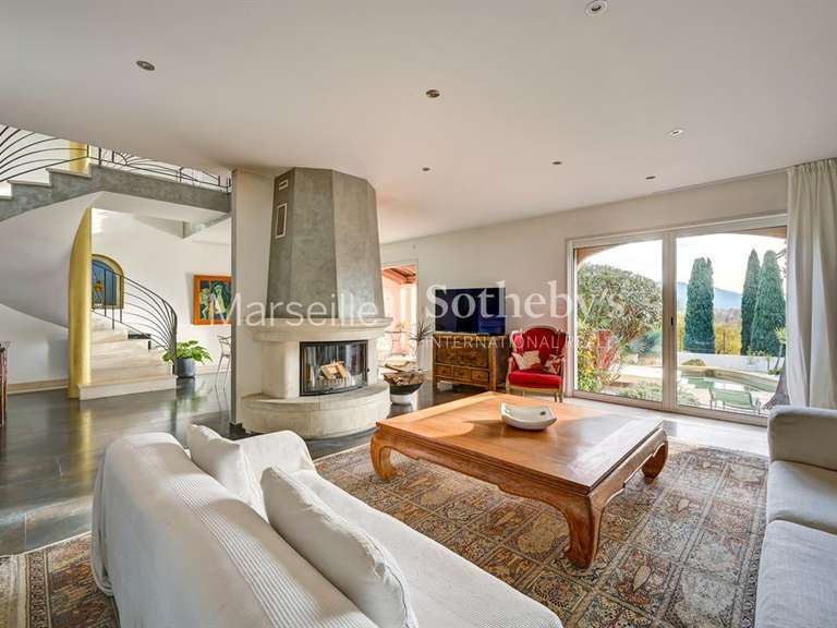 Maison Marseille 12e - 4 chambres - 221m²