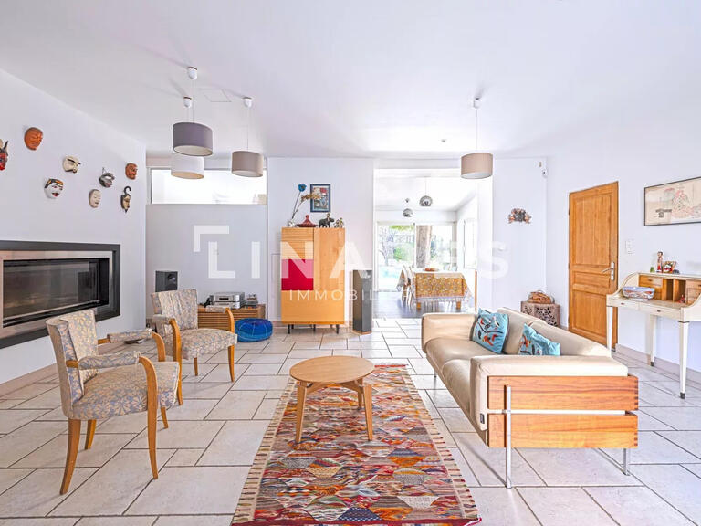 Maison Marseille 12e - 6 chambres - 268m²