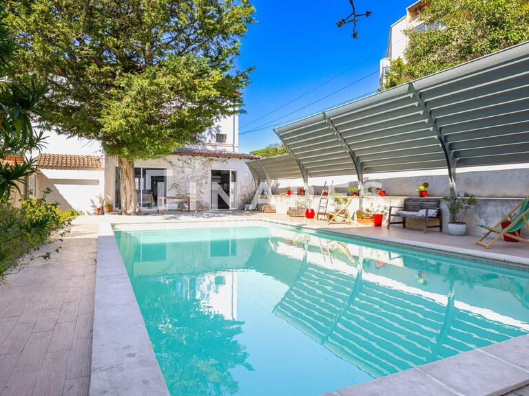 Maison Marseille 12e - 6 chambres - 268m²
