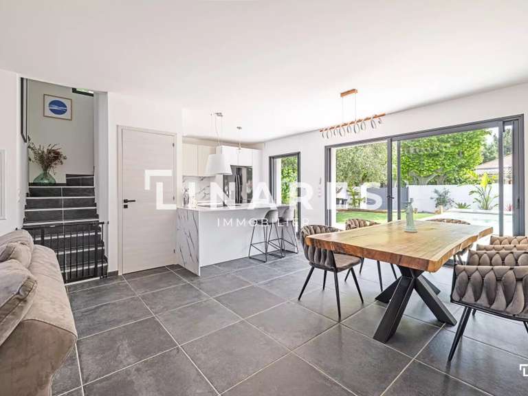 Maison Marseille 12e - 3 chambres - 97m²