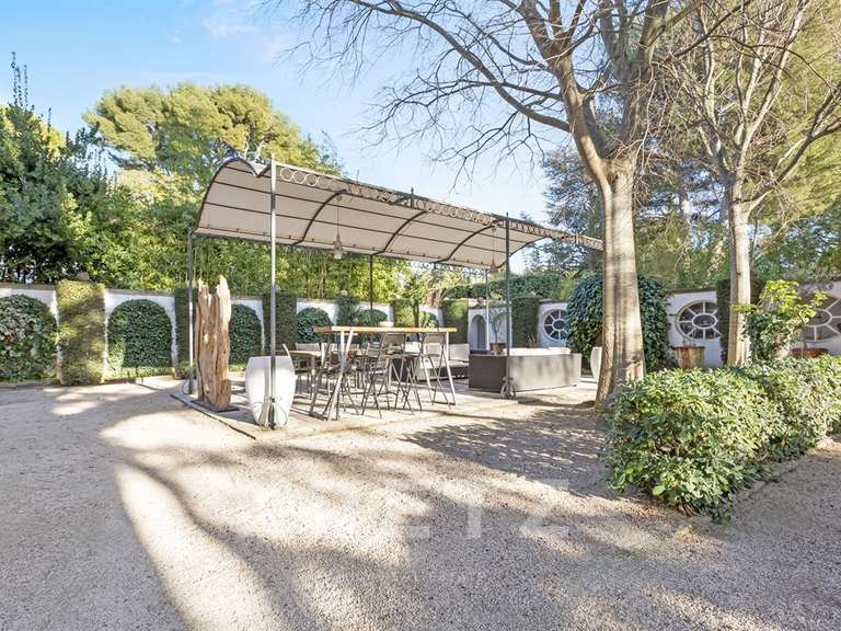 Maison Marseille 12e - 6 chambres - 318m²