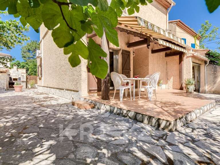 Maison Marseille 12e - 3 chambres - 110m²