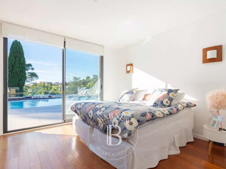 Maison Marseille 12e - 5 chambres - 480m²