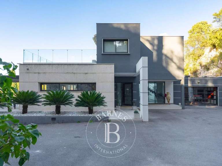 House Marseille 12e - 5 bedrooms - 480m²