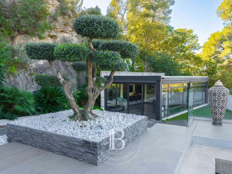 Maison Marseille 12e - 5 chambres - 480m²