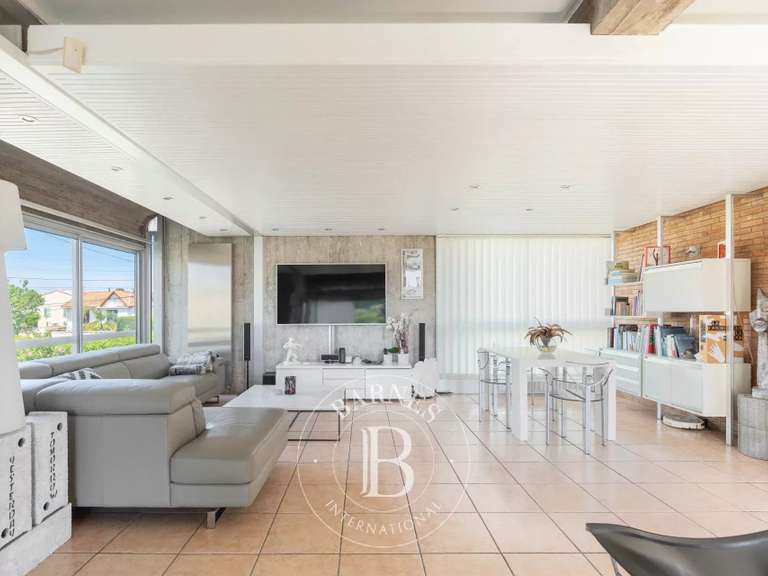 House Marseille 12e - 4 bedrooms - 180m²