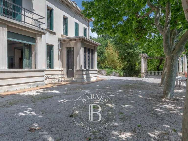 House Marseille 12e - 6 bedrooms - 450m²