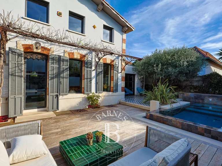 Maison Marseille 12e - 4 chambres - 250m²