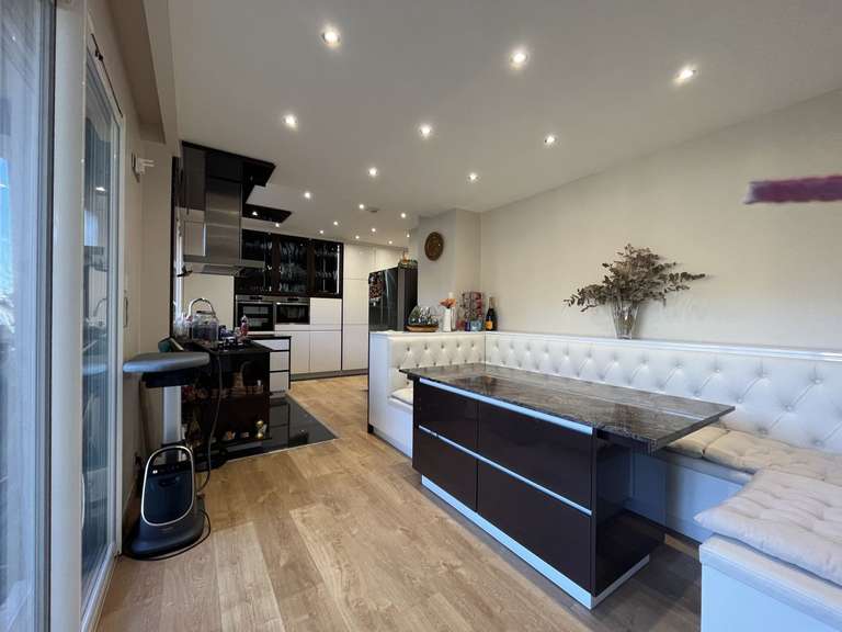 Maison Marseille 12e - 142m²