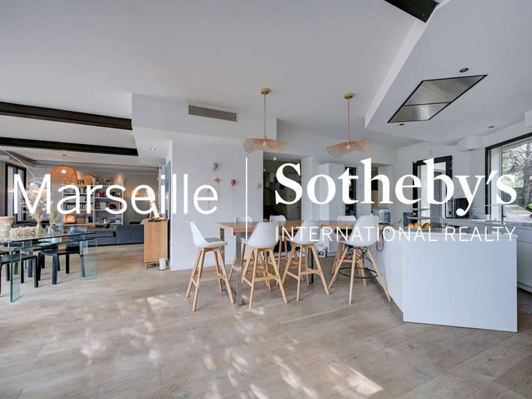 House Marseille 12e - 6 bedrooms - 310m²