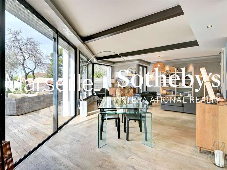 Maison Marseille 12e - 6 chambres - 310m²