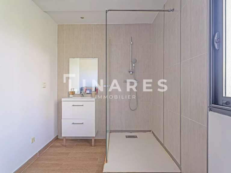 Maison Marseille 12e - 3 chambres - 330m²