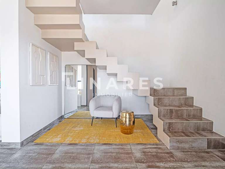 Maison Marseille 12e - 3 chambres - 330m²