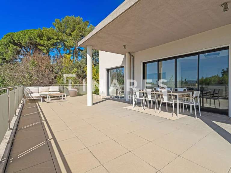 Maison Marseille 12e - 3 chambres - 330m²