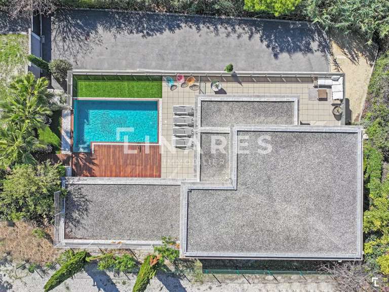 Maison Marseille 12e - 3 chambres - 330m²