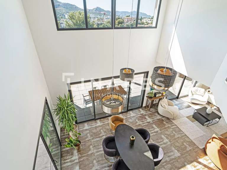 Maison Marseille 12e - 3 chambres - 330m²