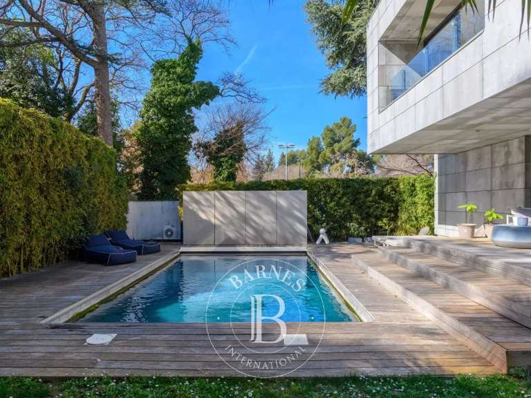 Maison Marseille 12e - 4 chambres - 233m²