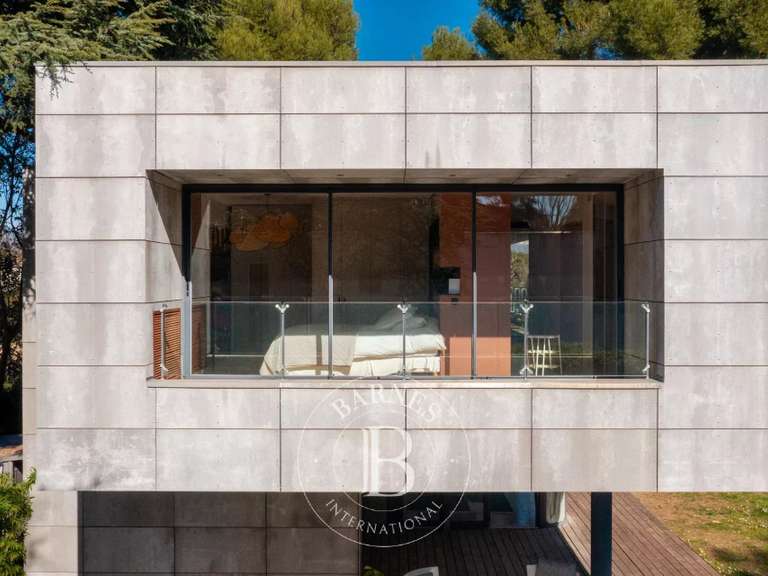 Maison Marseille 12e - 4 chambres - 233m²