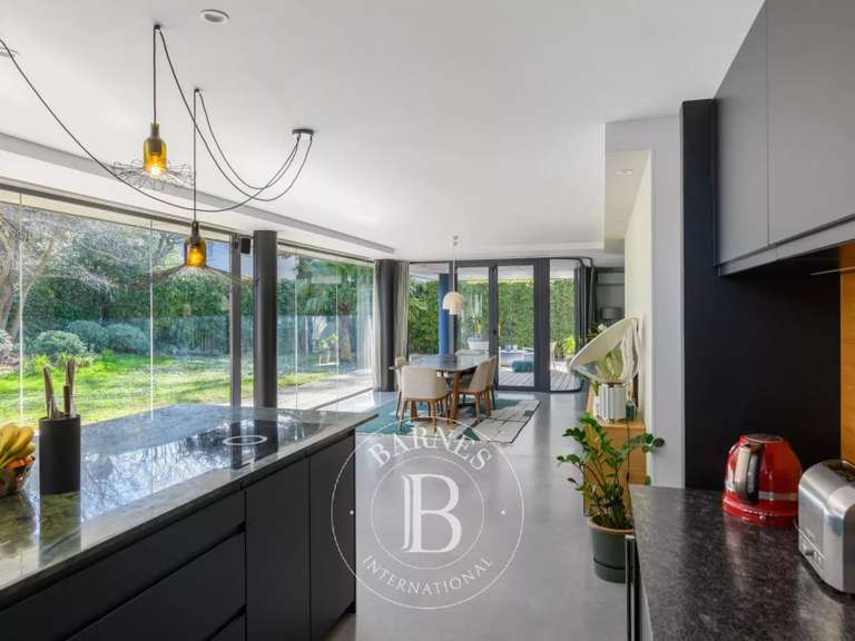 Maison Marseille 12e - 4 chambres - 233m²