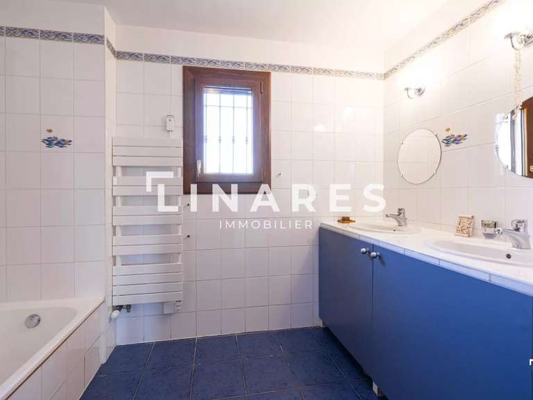 Maison Marseille 12e - 5 chambres - 162m²