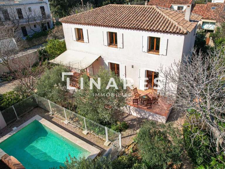 Maison Marseille 12e - 5 chambres - 162m²