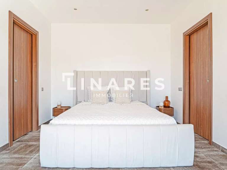 Maison Marseille 12e - 3 chambres - 330m²