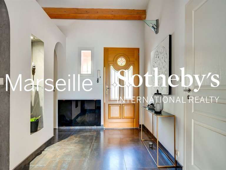 Maison Marseille 12e - 3 chambres - 221m²