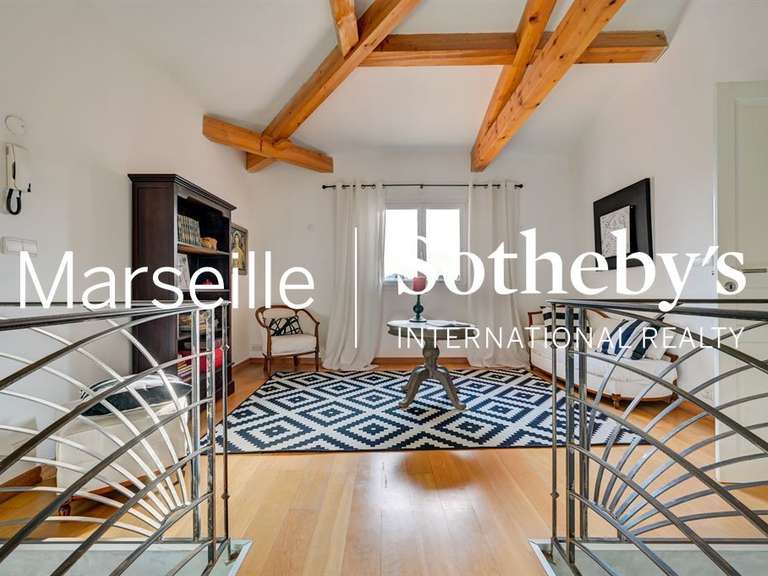 Maison Marseille 12e - 3 chambres - 221m²
